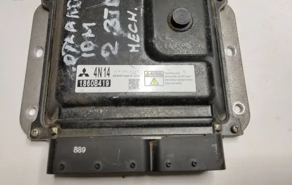 Mitsubishi Outlander Engine control unit/module 1860B419 2757000723