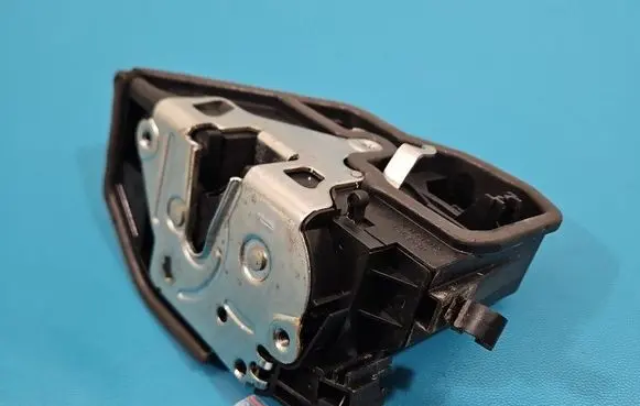 BMW X6 E71 Rear door lock 7276685 IMPRK1541531