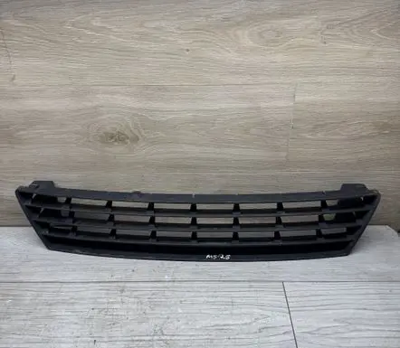 Volkswagen Golf Plus Front bumper lower grill 5M0853677