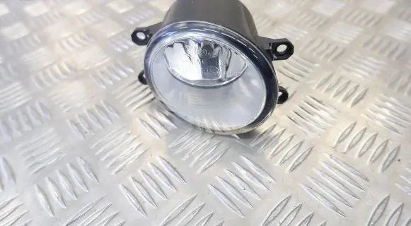 Lexus GS 250 350 300H 450H Front fog light 812100D042