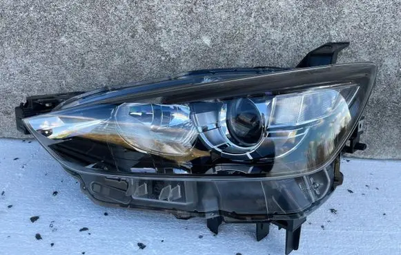 Mazda CX-3 Headlight/headlamp D10E51040