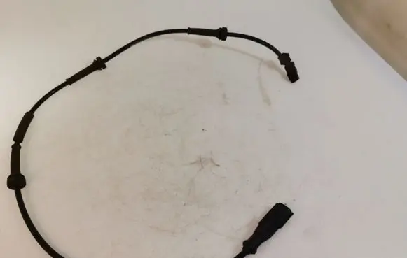 Renault Kangoo II ABS brake wheel speed sensor 479109860R F00C1T8884
