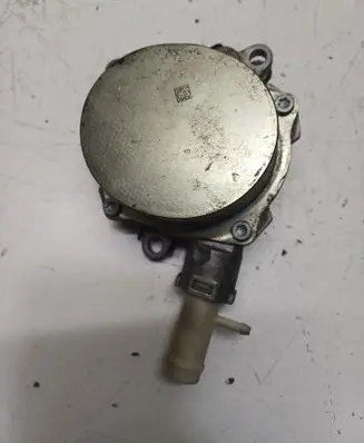 Renault Master III Vacuum pump 146508418R