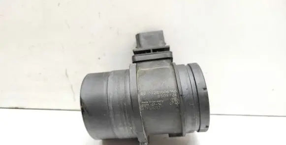 BMW 1 E81 E87 Mass air flow meter 8509724 0281006146