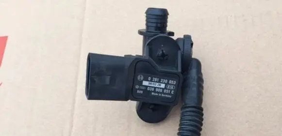 Volkswagen PASSAT B5.5 Air pressure sensor 036906051C