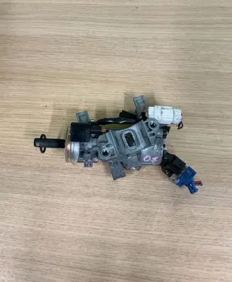 Mitsubishi L200 Ignition lock 38113000