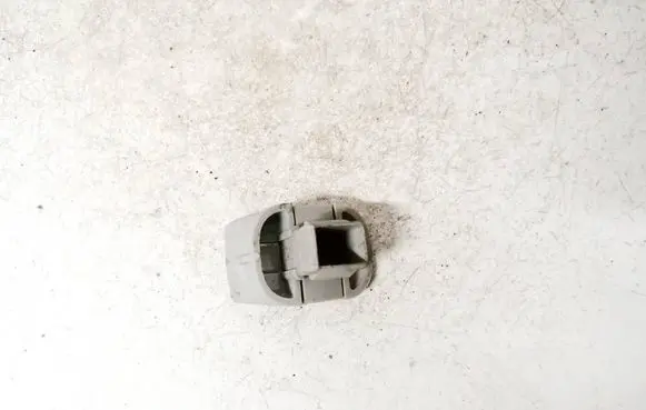Mazda 5 Sun visor clip/hook/bracket 
