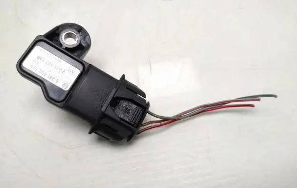 Suzuki Grand Vitara II Air pressure sensor 8200375977 223650754R 0281002709