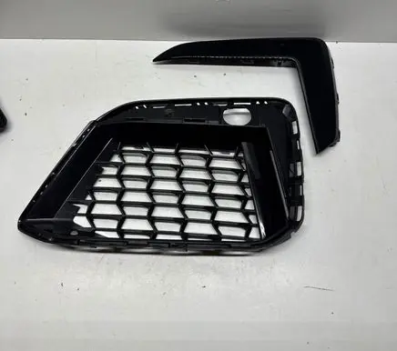 BMW 5 G30 G31 Front bumper lower grill 8098669