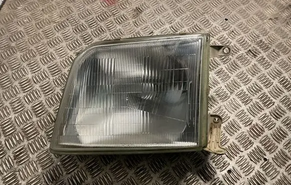 Toyota Land Cruiser (HDJ90) Headlight/headlamp 