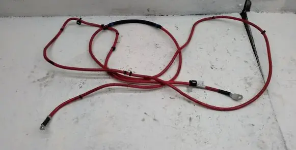 Mercedes-Benz E W212 Positive cable (battery) A2124403938