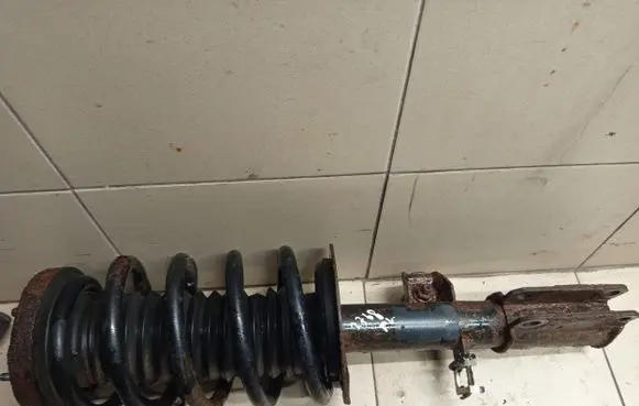 BMW X5 E53 Front shock absorber with coil spring
