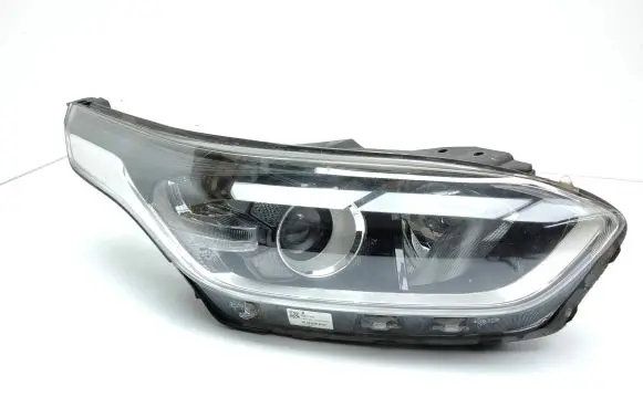 KIA Ceed Headlight/headlamp 92102J7060