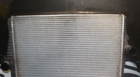 Volvo XC90 Coolant radiator 31274553