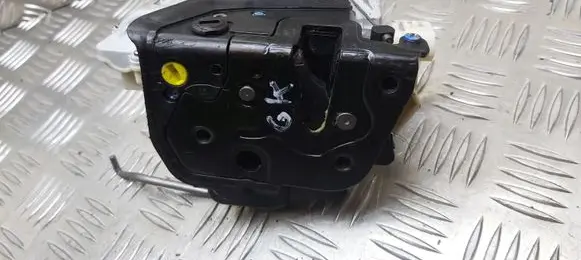 Audi A4 S4 B7 8E 8H Rear door lock 8E2877115
