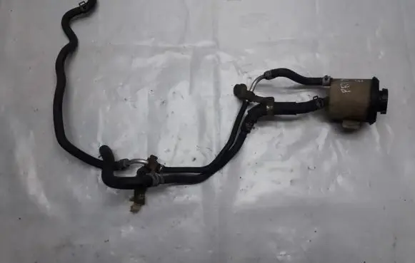 Nissan Primera Power steering fluid tank/reservoir