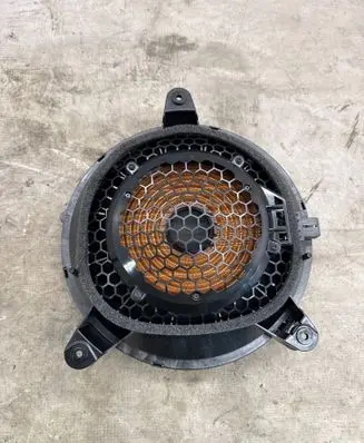 Audi A3 S3 8V Subwoofer speaker 8V0035412C 8V0035412 63372