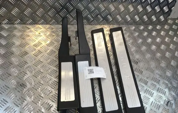 Jaguar XF Other sill/pillar trim element 8X23F13244A 8X23F13245A