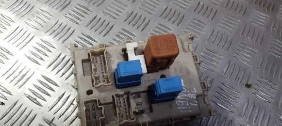Nissan Almera N16 Fuse box set 243505m310 0128022