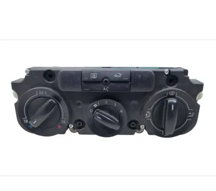 Volkswagen Tiguan Climate control unit 5M1820045A 5HB00932701