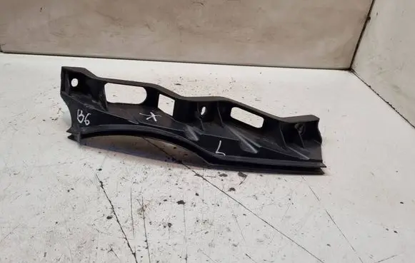 Volkswagen PASSAT B6 Front bumper mounting bracket 3C0807889
