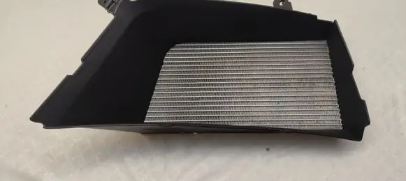 Porsche Macan (95B) Intercooler air channel guide 30E117336K KM202395B