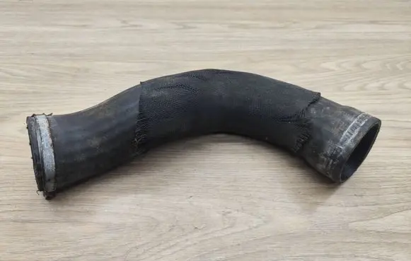 Volvo V70 Intercooler hose/pipe 30792300