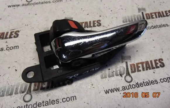 Toyota Avensis Verso Front door interior handle