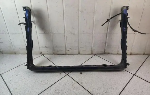 Toyota Prius+ (ZVW40) Radiator support slam panel