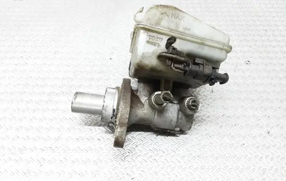 Opel Astra H Master brake cylinder 32067271