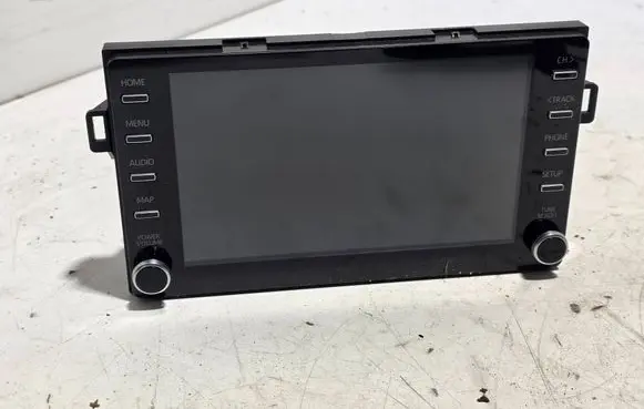Toyota Yaris Cross Radio/CD/DVD/GPS head unit 861400D600 10R0514395 11400097200101
