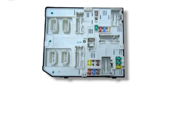 Renault Megane III Fuse module 284B62069R