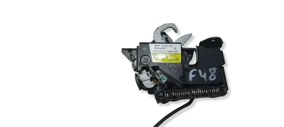 BMW X1 F48 F49 Engine bonnet/hood lock/catch 8737701