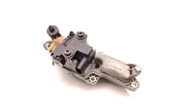 Vacuum air tank