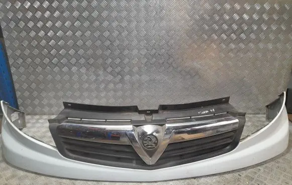 Opel Vivaro Front grill 623100248r