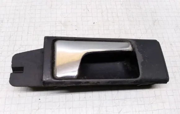 Audi A6 S6 C4 4A Front door interior handle 4A0837020