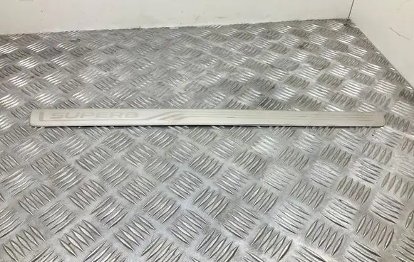 Skoda Superb B8 (3V) Front sill trim cover 3V0853814D