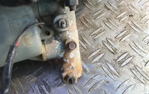 Suzuki Baleno EG Master brake cylinder