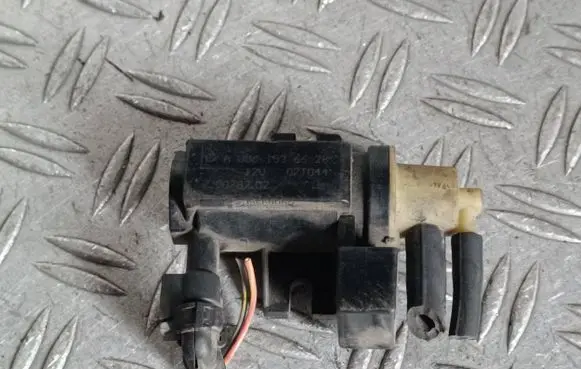 Mitsubishi Colt Turbo solenoid valve A0061536628 70078202 07T04