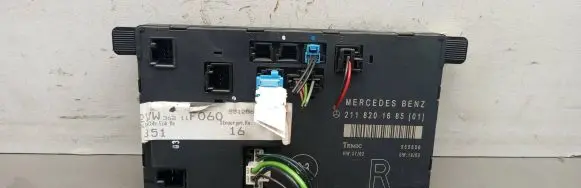 Mercedes-Benz E W211 Door control unit/module 2118201685