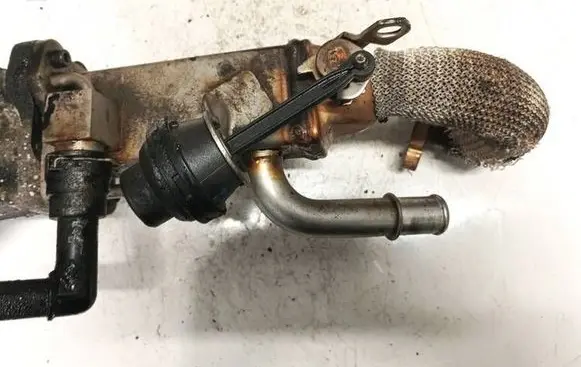 Mitsubishi Outlander EGR valve cooler 9685922480