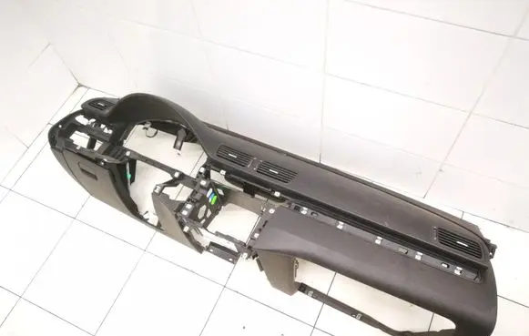 Volkswagen PASSAT B6 Dashboard 3C1857003