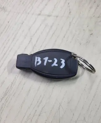 Mercedes-Benz E W211 Ignition key/card 