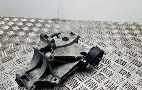 Volkswagen Sharan Generator/alternator bracket 037903143G