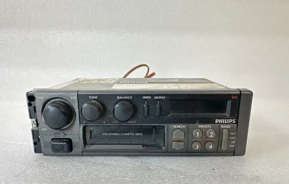 Audi 100 200 5000 C3 Audio system kit 9025424