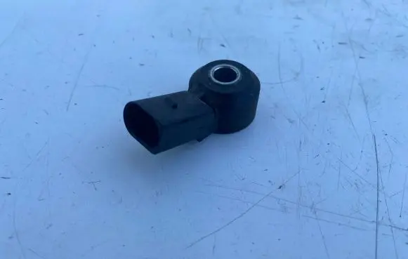 Volkswagen PASSAT B8 Detonation knock sensor 030905377D