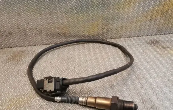 Mercedes-Benz C W204 Lambda probe sensor 0035427118