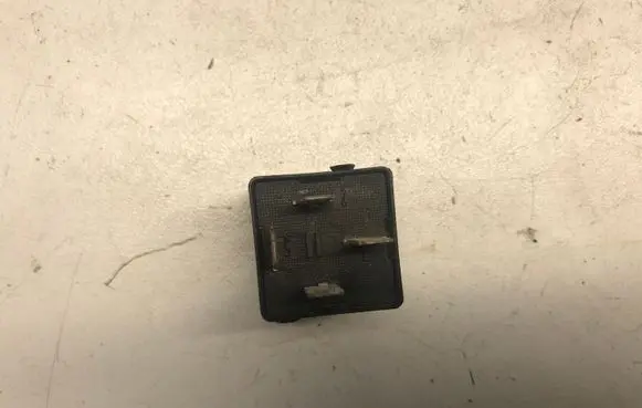 Volkswagen Touran I Other relay 4H0951253A 645