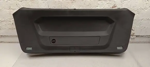 Audi Q8 Tailgate trim 4m8867974 4m8867973a 4m8861325