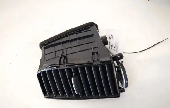 Hyundai Santa Fe Dash center air vent grill 974202b000 97420-2b000